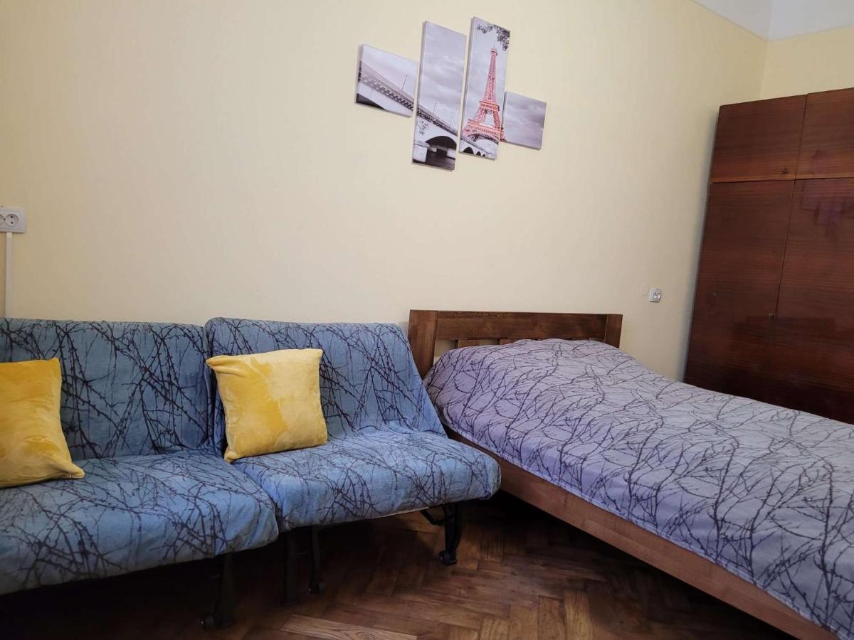 Зручна І Комфортна Квартира Недалеко Від Вокзалу І Центру Міста Лвив Екстериор снимка